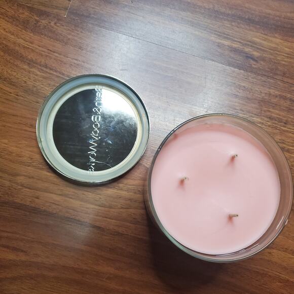 Bath & Body Works Pink Apple Punch NEW 3 Wick Candle 14.5 oz Full Size - Picture 2 of 6